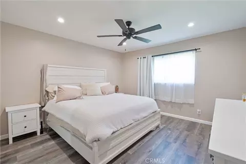 Bedroom - 6155 Goshen Ave, Simi Valley, CA 93063 photo 5 of 6