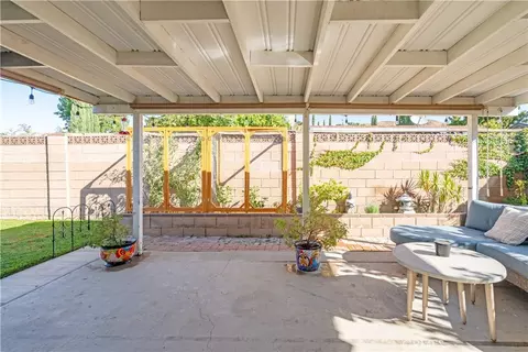 Exterior - 6155 Goshen Ave, Simi Valley, CA 93063 photo 1 of 3