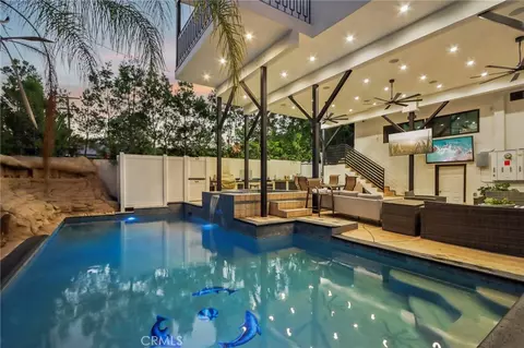 4432 Melbourne Ave, Los Angeles, CA 90027