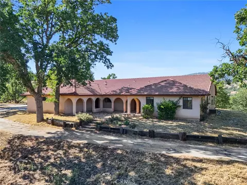Exterior - 23921 Parke Ct, Tehachapi, CA 93561 photo 9 of 9