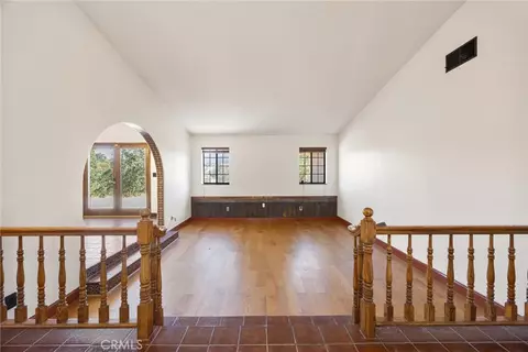 Living - 23921 Parke Ct, Tehachapi, CA 93561 photo 3 of 7