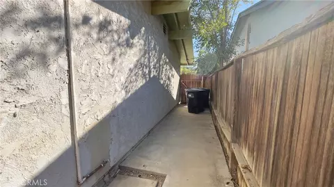 Exterior - 45911 Kingtree Ave, Lancaster, CA 93534 photo 3 of 5