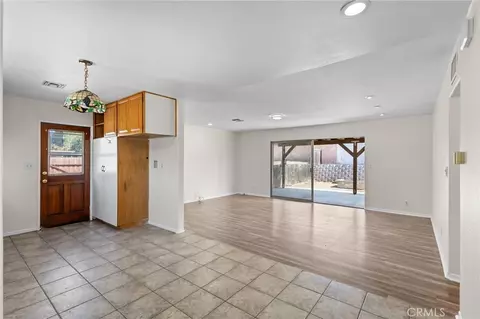 Living - 1433 Graham, Simi Valley, CA 93065 photo 1 of 3