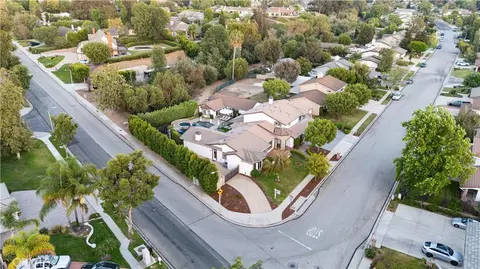 View/Area - 586 Valley Gate Rd, Simi Valley, CA 93065 photo 4 of 6