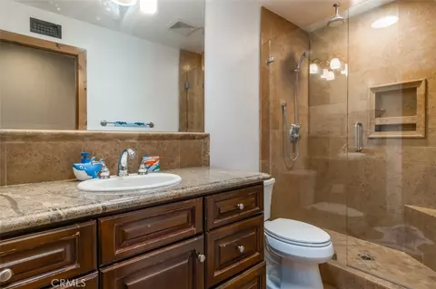 Bath - 586 Valley Gate Rd, Simi Valley, CA 93065 photo 6 of 6