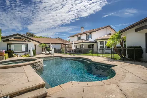 Exterior - 586 Valley Gate Rd, Simi Valley, CA 93065 photo 7 of 12