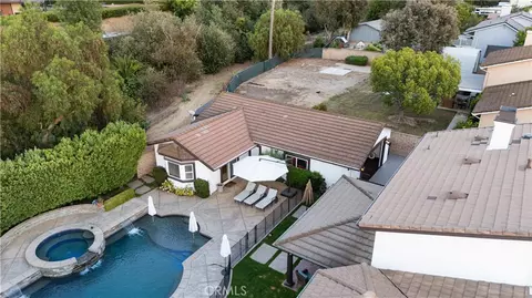 View/Area - 586 Valley Gate Rd, Simi Valley, CA 93065 photo 6 of 6