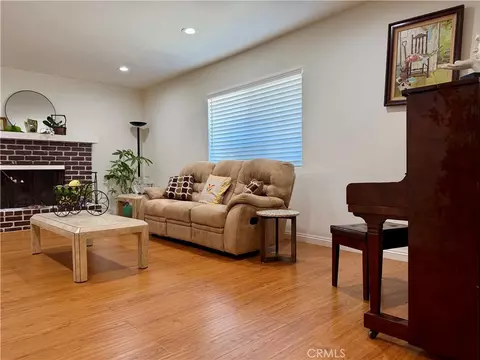 9621 Jumilla, Chatsworth, CA 91311