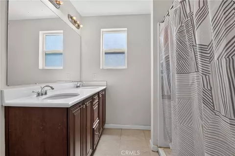 Bath - 40196 177th St E, Palmdale, CA 93591 photo 4 of 4