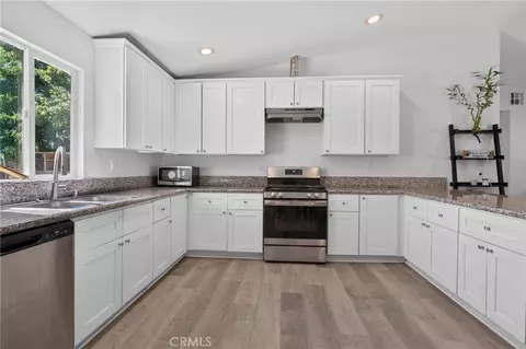 Kitchen - 40196 177th St E, Palmdale, CA 93591 photo 1 of 1