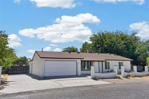 Exterior - 40196 177th St E, Palmdale, CA 93591 photo 1 of 11