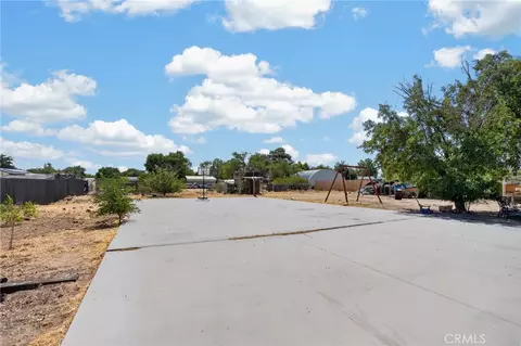 Exterior - 40196 177th St E, Palmdale, CA 93591 photo 9 of 11