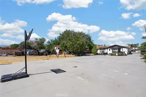 Exterior - 40196 177th St E, Palmdale, CA 93591 photo 10 of 11