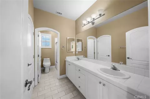 Bath - 5446 Sunlight, Simi Valley, CA 93063 photo 2 of 3