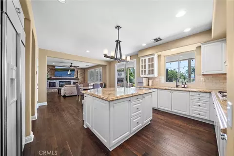 Kitchen - 5446 Sunlight, Simi Valley, CA 93063 photo 3 of 4