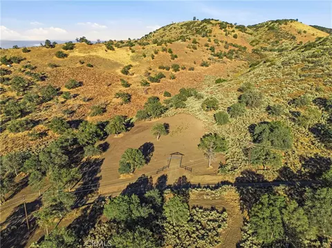 0 Chalet, Tehachapi, CA 93561 photo 3