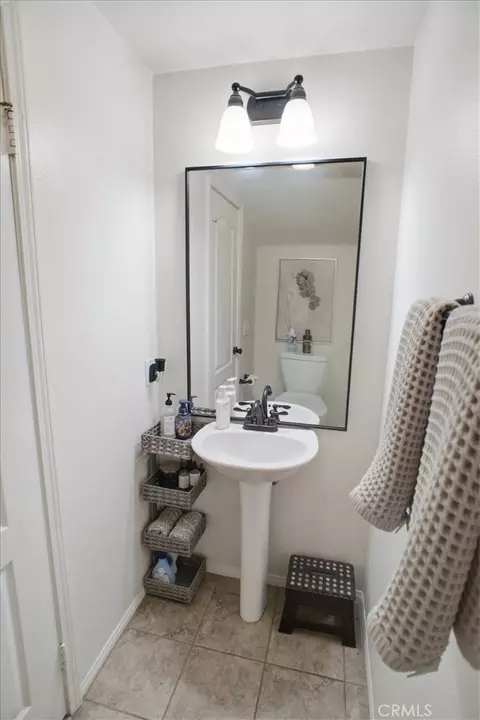 Bath - 2449 Aurora, Simi Valley, CA 93063 photo 1 of 2