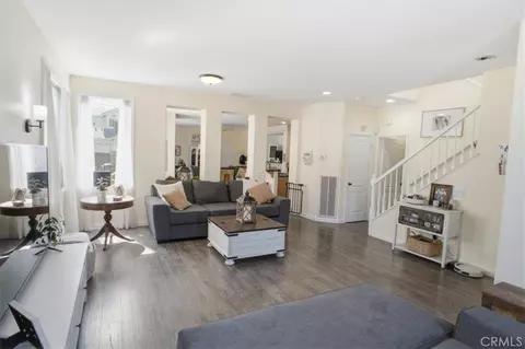 Entry Way - 2449 Aurora, Simi Valley, CA 93063 photo 1 of 2