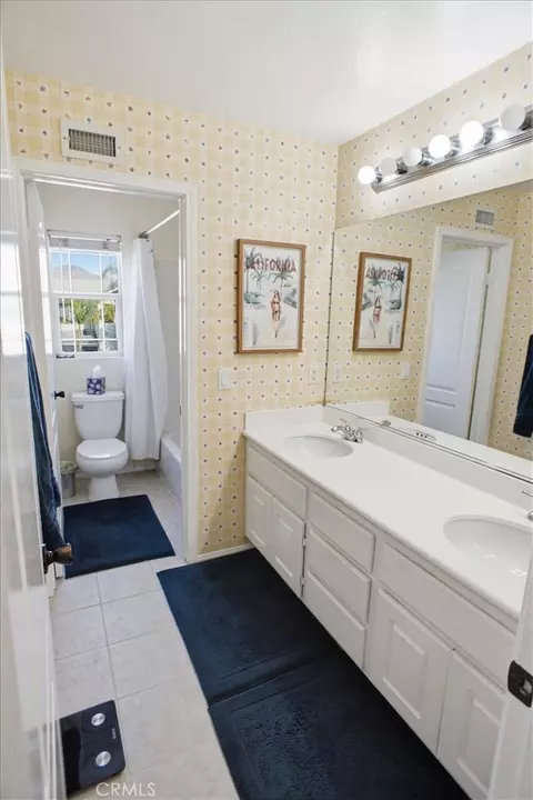 Bath - 2449 Aurora, Simi Valley, CA 93063 photo 2 of 2