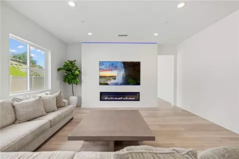 28683 Windbreak, Saugus, CA 91350 photo 10