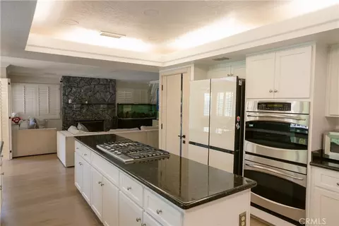 Kitchen - 3060 Sioux Ct, Simi Valley, CA 93063 photo 2 of 5