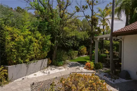 Exterior - 3060 Sioux Ct, Simi Valley, CA 93063 photo 7 of 18