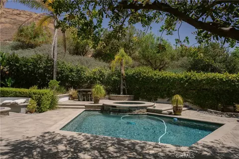 Exterior - 3060 Sioux Ct, Simi Valley, CA 93063 photo 5 of 18