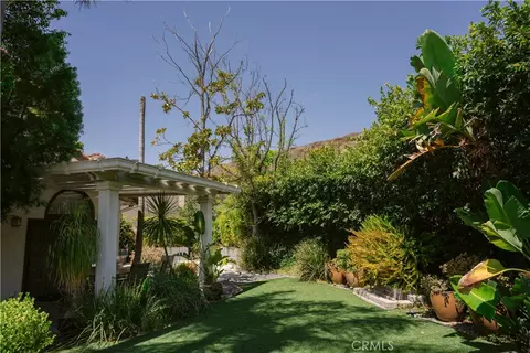 Exterior - 3060 Sioux Ct, Simi Valley, CA 93063 photo 11 of 18