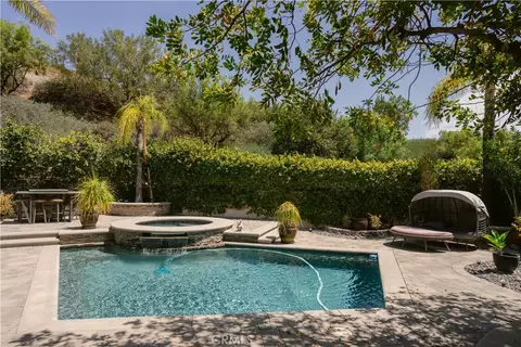 Exterior - 3060 Sioux Ct, Simi Valley, CA 93063 photo 17 of 18