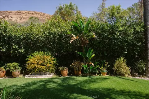 Exterior - 3060 Sioux Ct, Simi Valley, CA 93063 photo 12 of 18