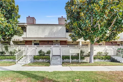 19451 Sherman Way #504, Reseda, CA 91335