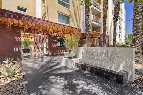 21301 Erwin St #511, Woodland Hills, CA 91367