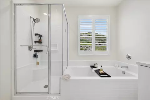 Bath - 28588 Foothill, Saugus, CA 91350 photo 3 of 3