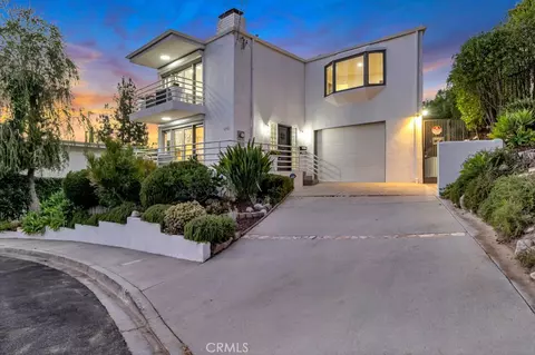 4392 Pampas Rd, Woodland Hills, CA 91364