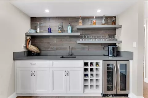 Kitchen - 2320 Jamestown Ln, Oxnard, CA 93035 photo 2 of 2