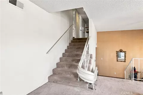 Entry Way - 630 Janetwood, Oxnard, CA 93030 photo 2 of 2