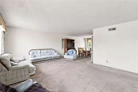Living - 630 Janetwood, Oxnard, CA 93030 photo 3 of 5