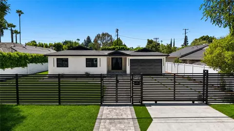 16158 Magnolia Blvd, Encino, CA 91436