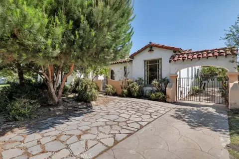 2320 Greenfield Ave, Los Angeles, CA 90064