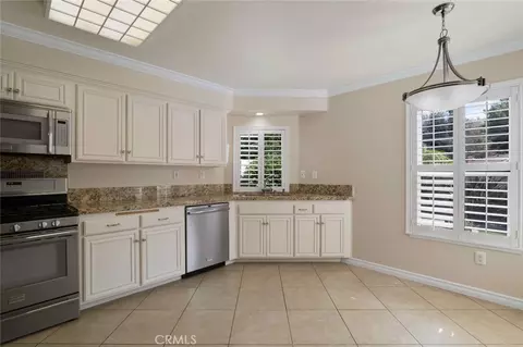 Kitchen - 1820 Suntree Ln, Simi Valley, CA 93063 photo 2 of 2