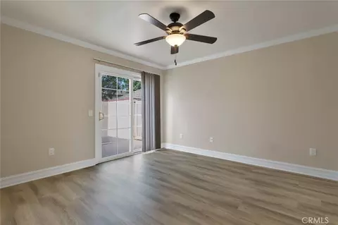 Living - 1820 Suntree Ln, Simi Valley, CA 93063 photo 4 of 5