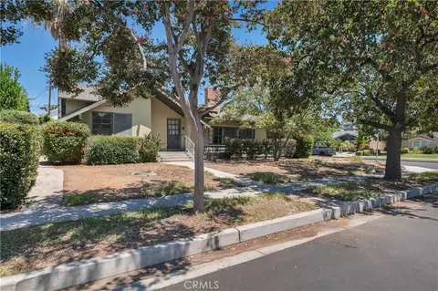 23635 Bessemer St, Woodland Hills, CA 91367