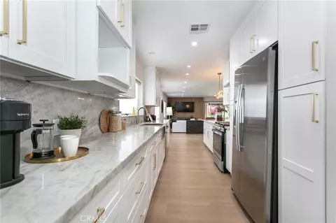 Entry Way - 6853 Willis Ave, Van Nuys, CA 91405 photo 1 of 2