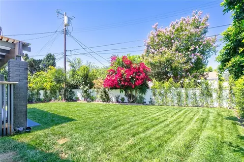 Exterior - 6853 Willis Ave, Van Nuys, CA 91405 photo 2 of 5