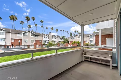 Exterior - 865 S B St #G1, Oxnard, CA 93030 photo 1 of 7