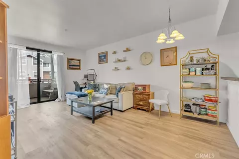 Living - 865 S B St #G1, Oxnard, CA 93030 photo 1 of 5