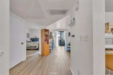 Entry Way - 865 S B St #G1, Oxnard, CA 93030 photo 3 of 3