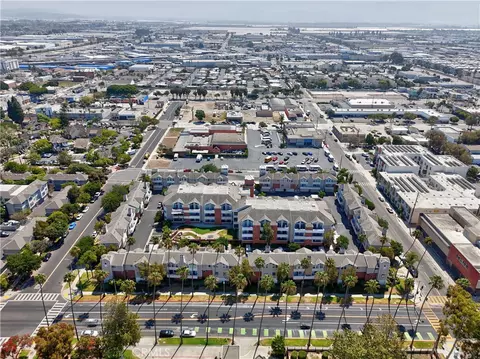 View/Area - 865 S B St #G1, Oxnard, CA 93030 photo 8 of 12