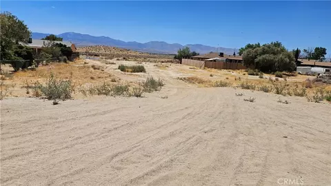 17837 Rawhide Ave, Palmdale, CA 93591 photo 5