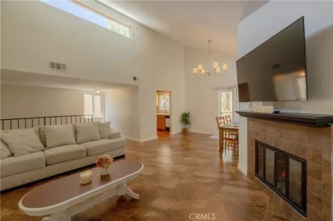 Living - 31371 The Old Rd #E, Castaic, CA 91384 photo 3 of 3